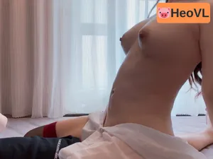 Trả bài cô bạn gái trung vú trắng tròn