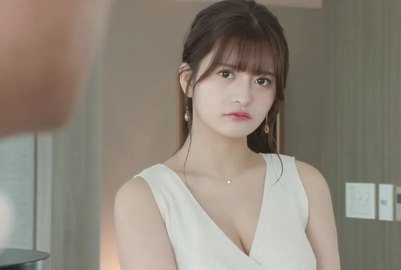 Cô vợ bỏ nhà đi khi cả hai cãi nhau… thì em vợ bất ngờ đến an ủi anh rể